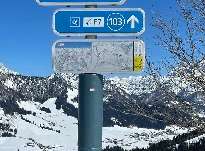 Basislager 菲伯布伦